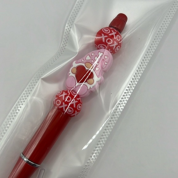 Red and Pink Gnome with Hearts Beaded Pen - Picture 5 of 5